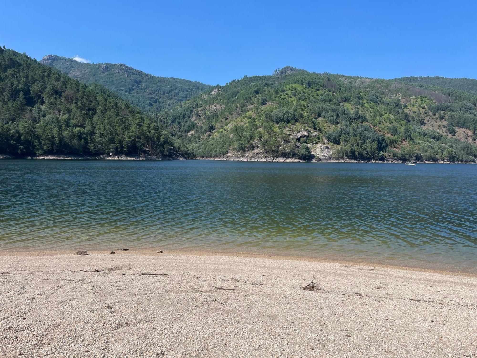 Casa De Casarelhos - Vistas Rio, Campo E Montanha - Lareira Apartment Vườn quốc gia Peneda-Gerês Ngoại thất bức ảnh