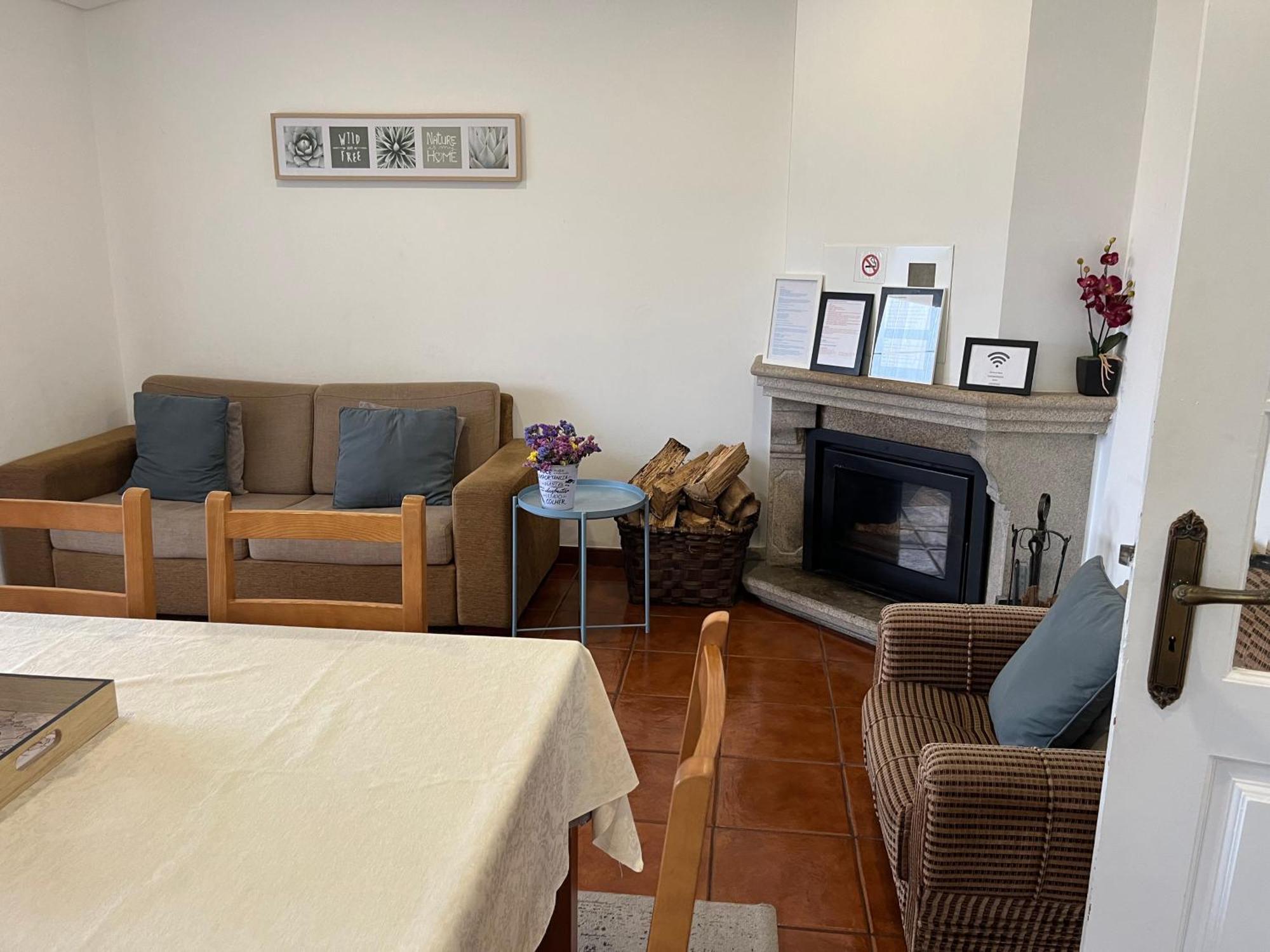 Casa De Casarelhos - Vistas Rio, Campo E Montanha - Lareira Apartment Vườn quốc gia Peneda-Gerês Ngoại thất bức ảnh